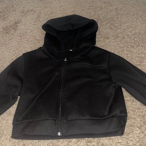 black zip up cropped hoodie